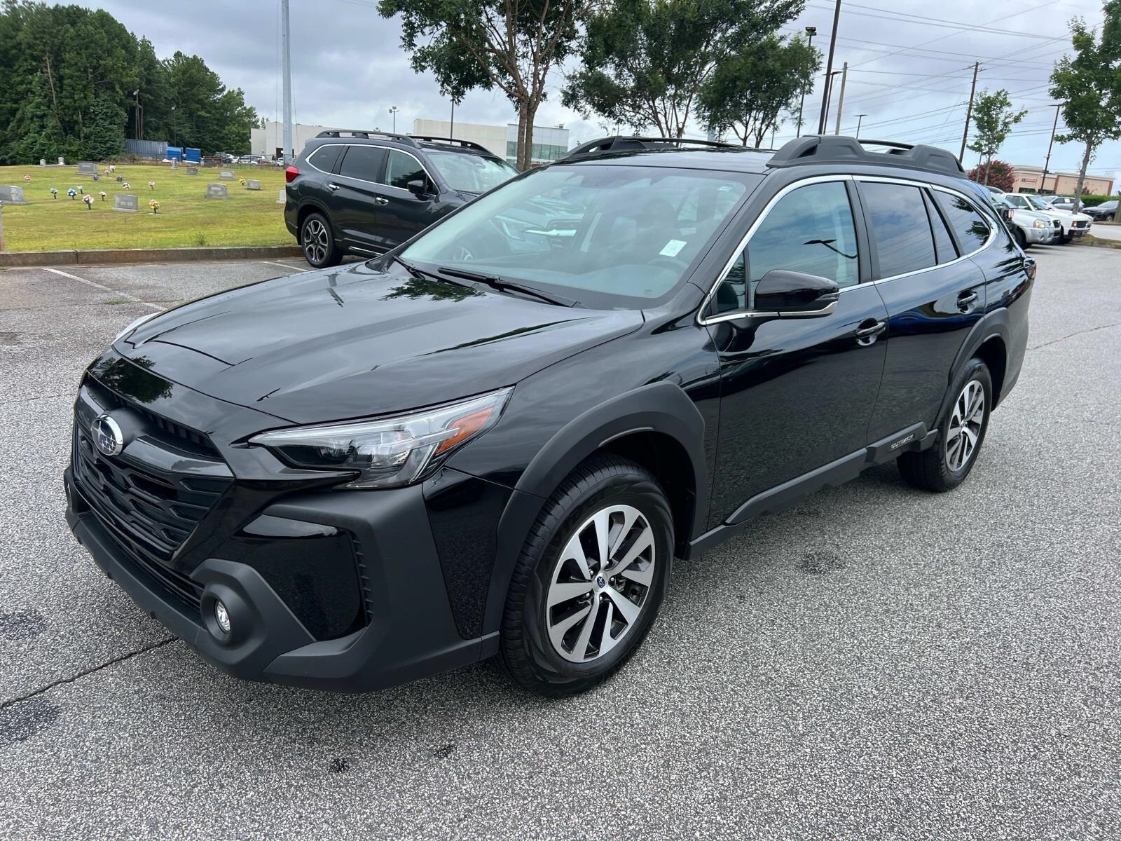 2025 Subaru Outback Premium photo 3