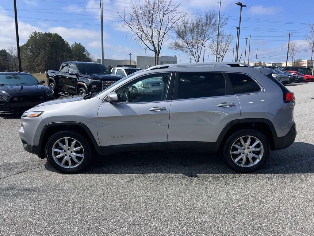 Used 2018 Jeep Cherokee Limited SUV