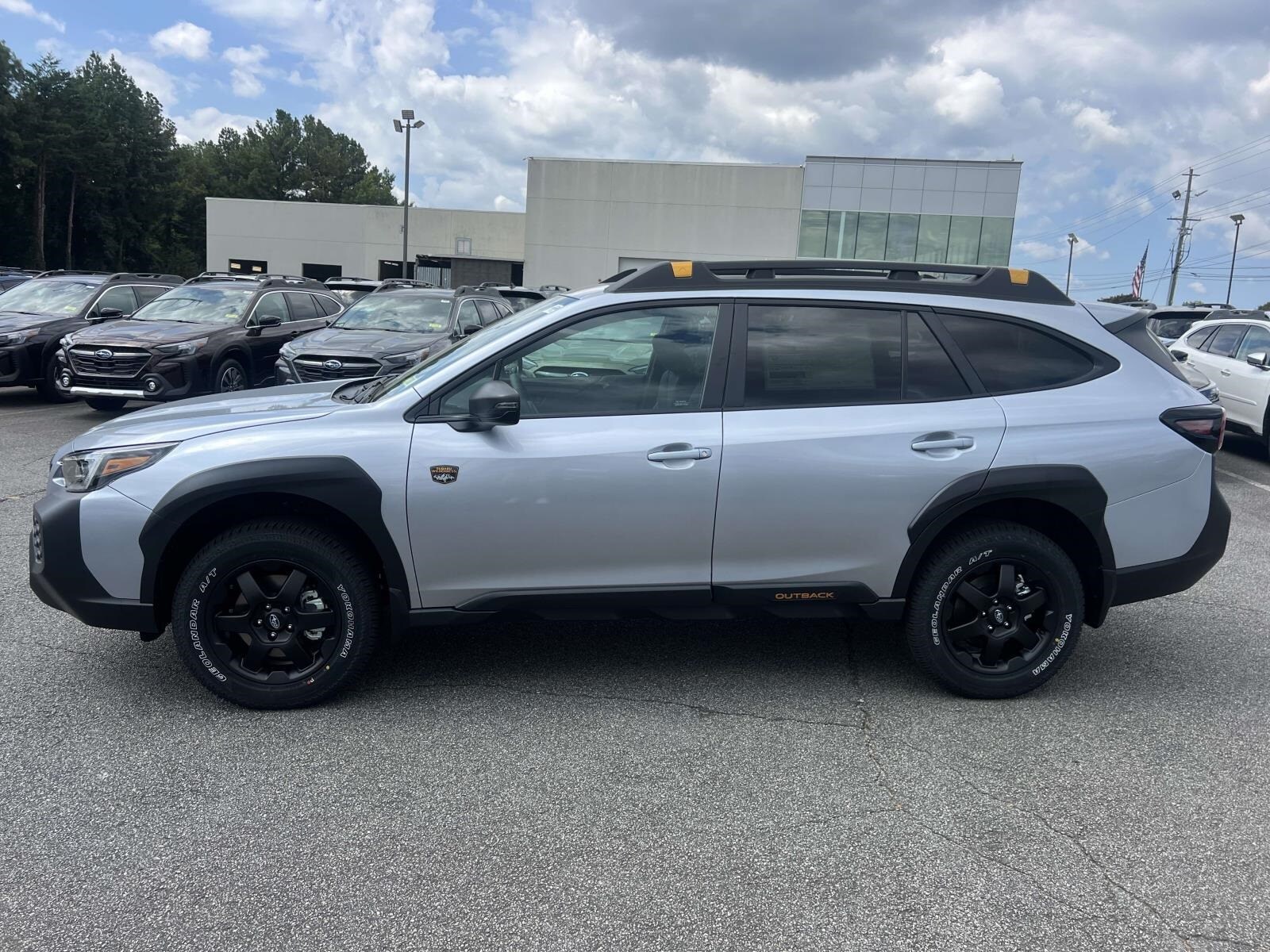 2025 Subaru Outback Wilderness photo 4