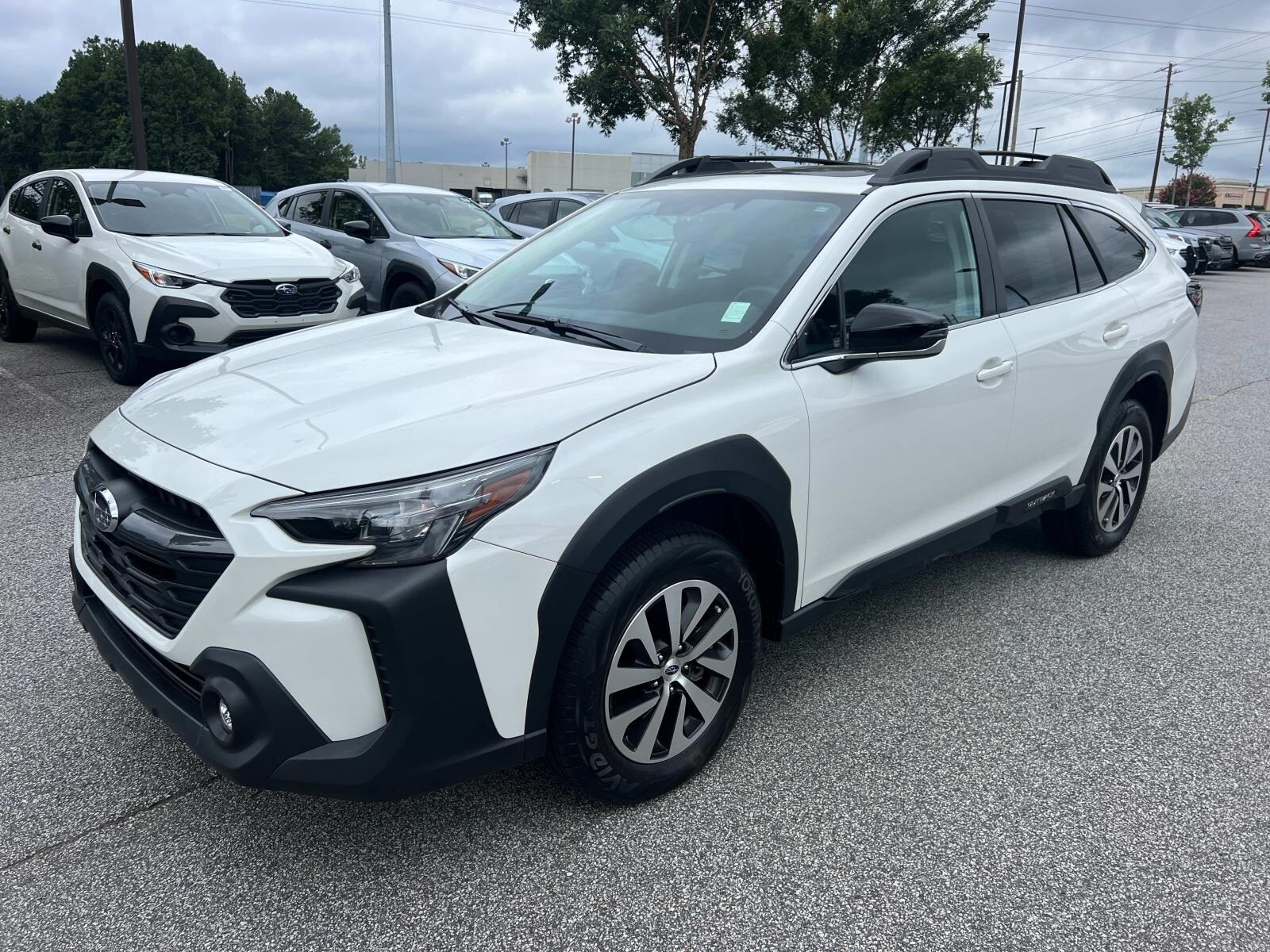 2025 Subaru Outback Premium photo 2