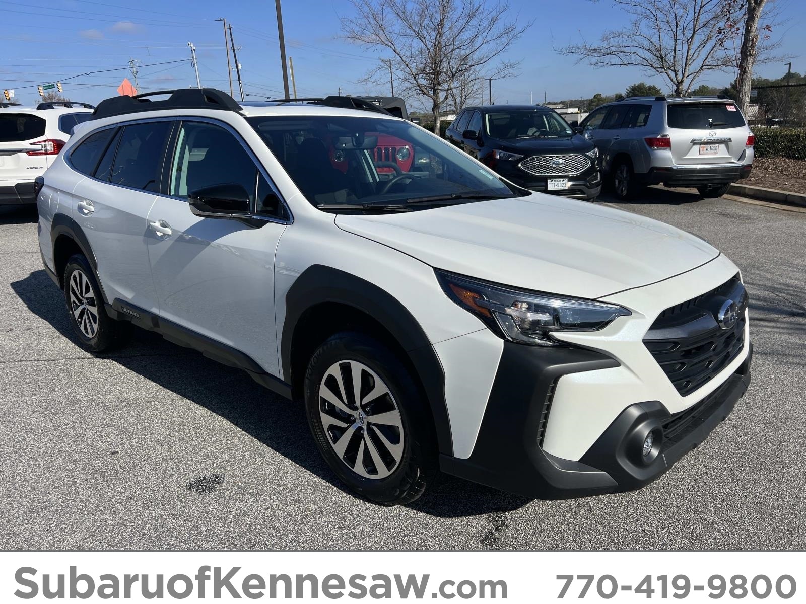 2025 Subaru Outback Premium's photo