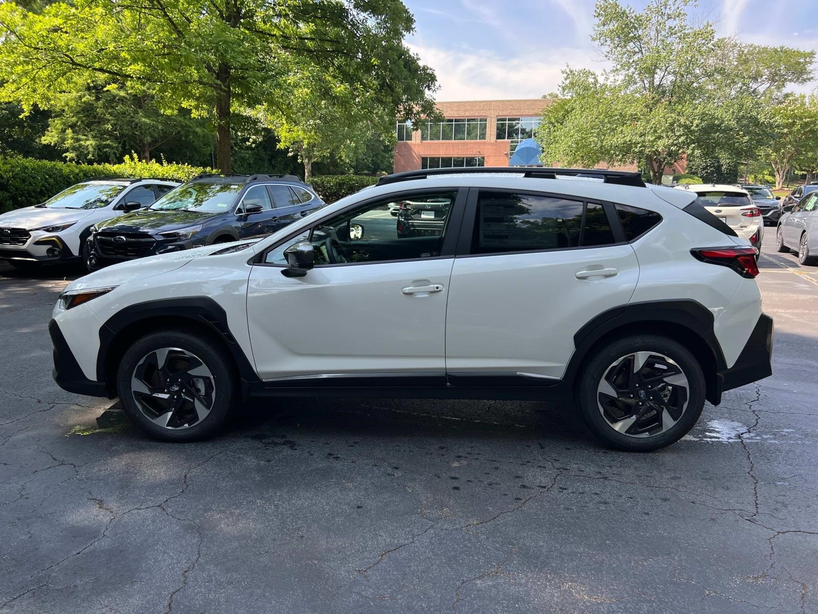 2025 Subaru Crosstrek Limited photo 4
