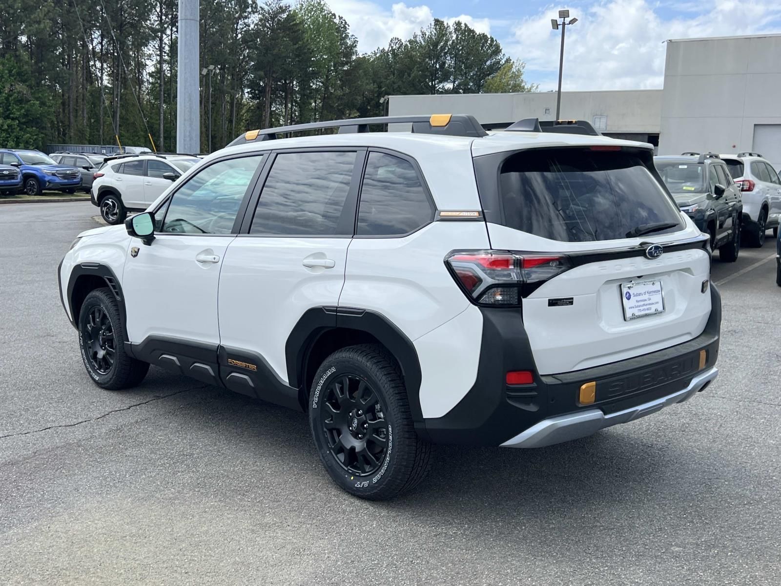 View vehicle photo 5