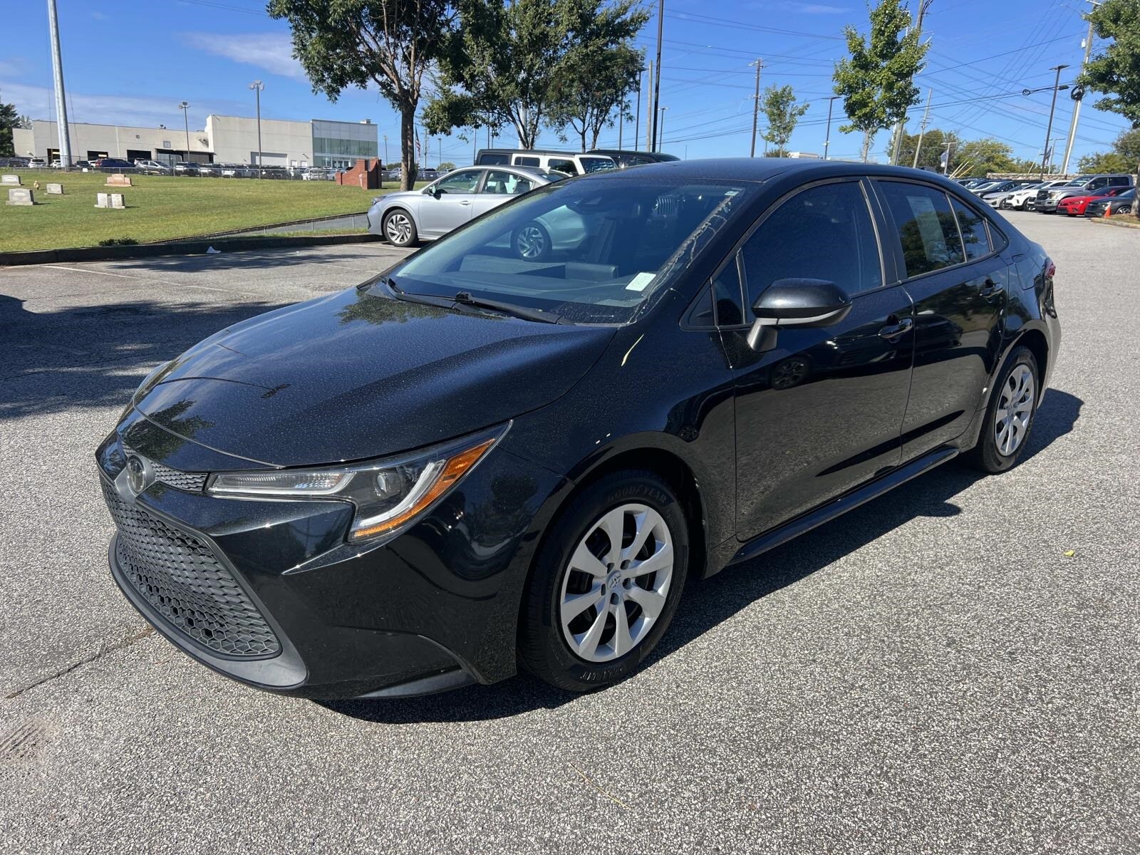 2022 Toyota Corolla LE photo 3