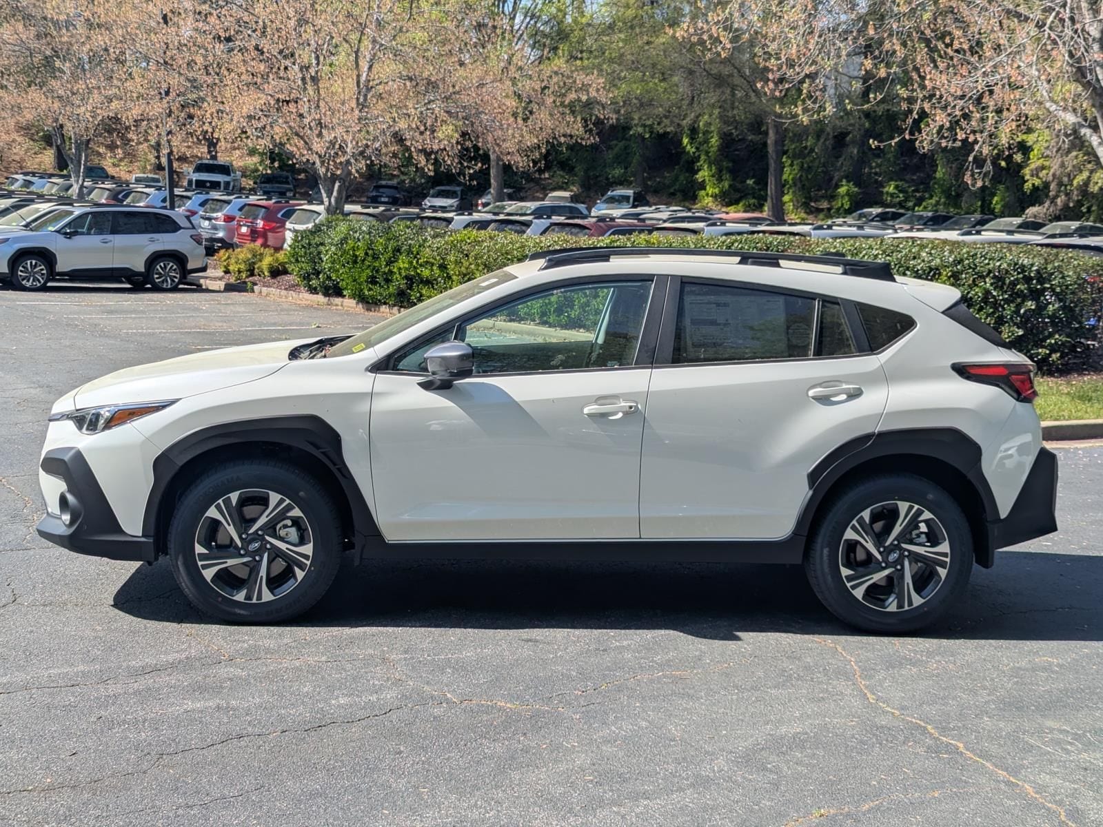 View vehicle photo 4