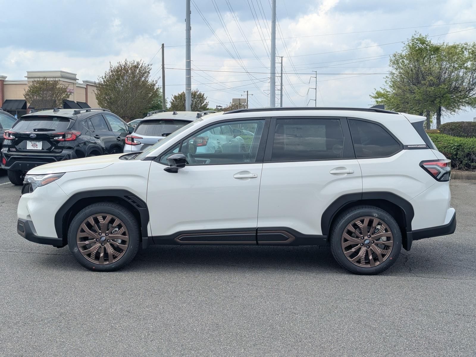 View vehicle photo 4