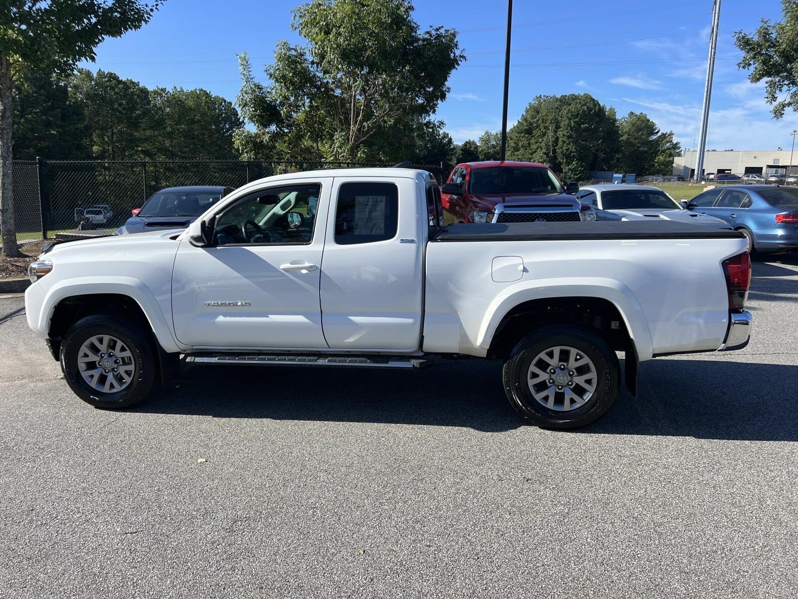 2018 Toyota Tacoma SR5 photo 4