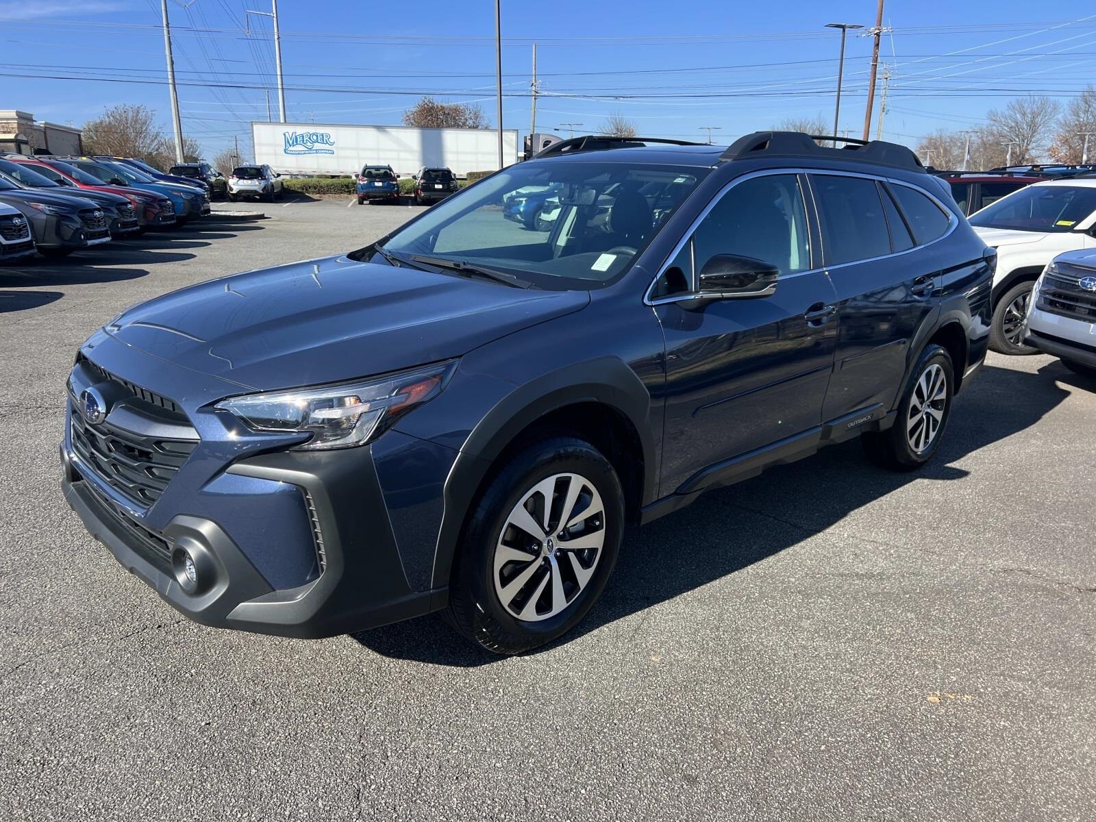 2025 Subaru Outback Premium photo 3