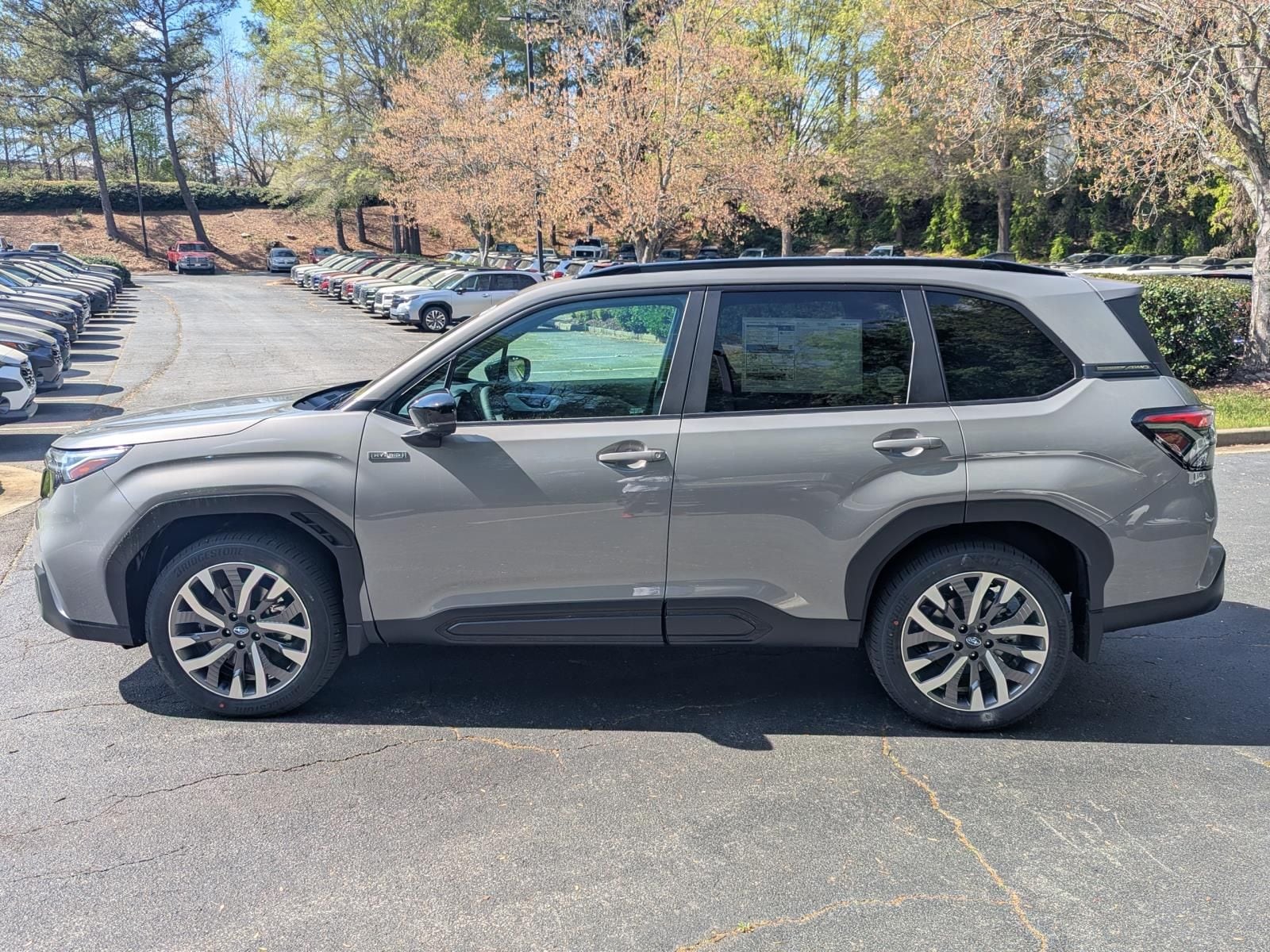 View vehicle photo 4