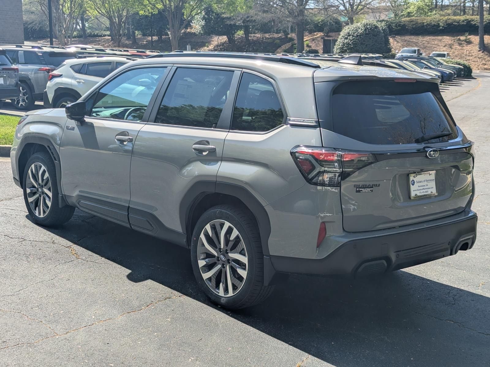 View vehicle photo 5