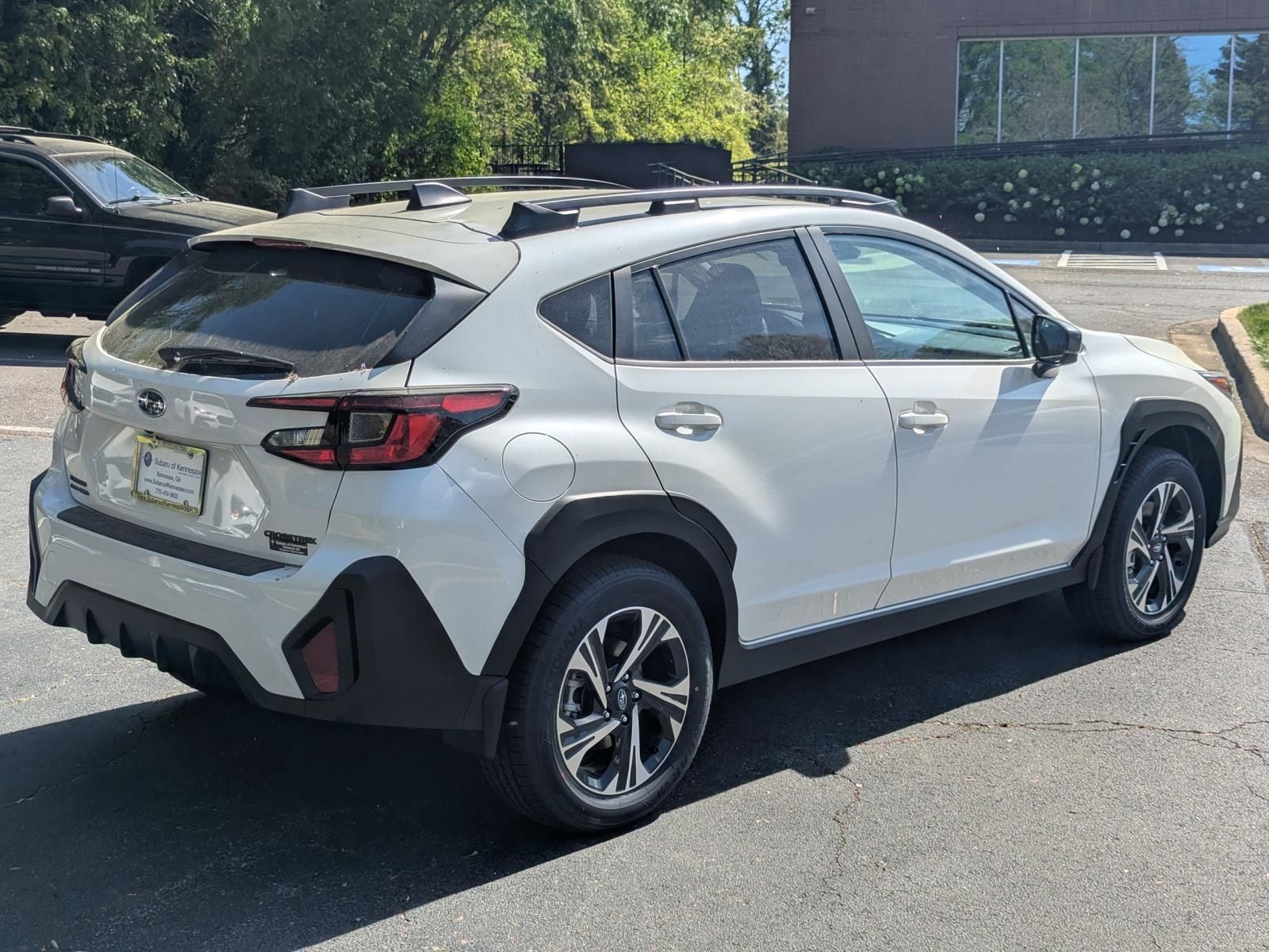 View vehicle photo 7