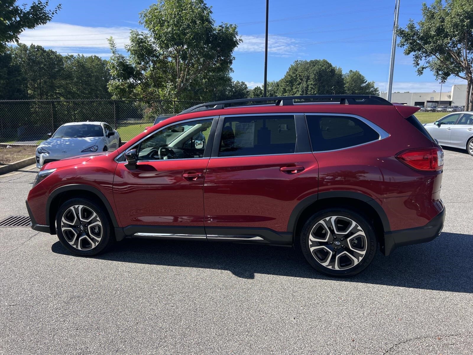 2024 Subaru Ascent Limited photo 4