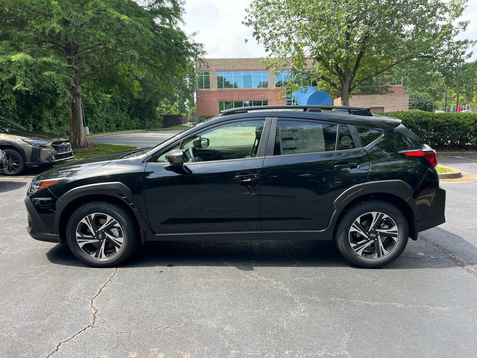 2025 Subaru Crosstrek Premium photo 4