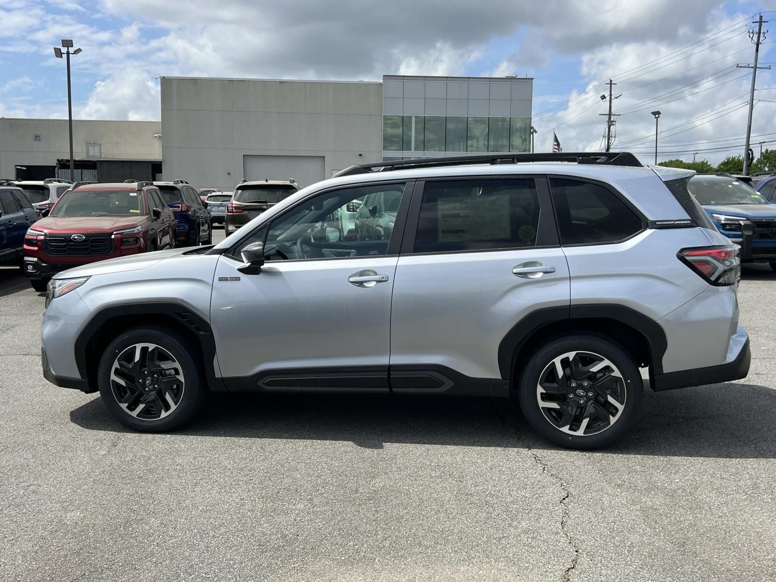 View vehicle photo 4