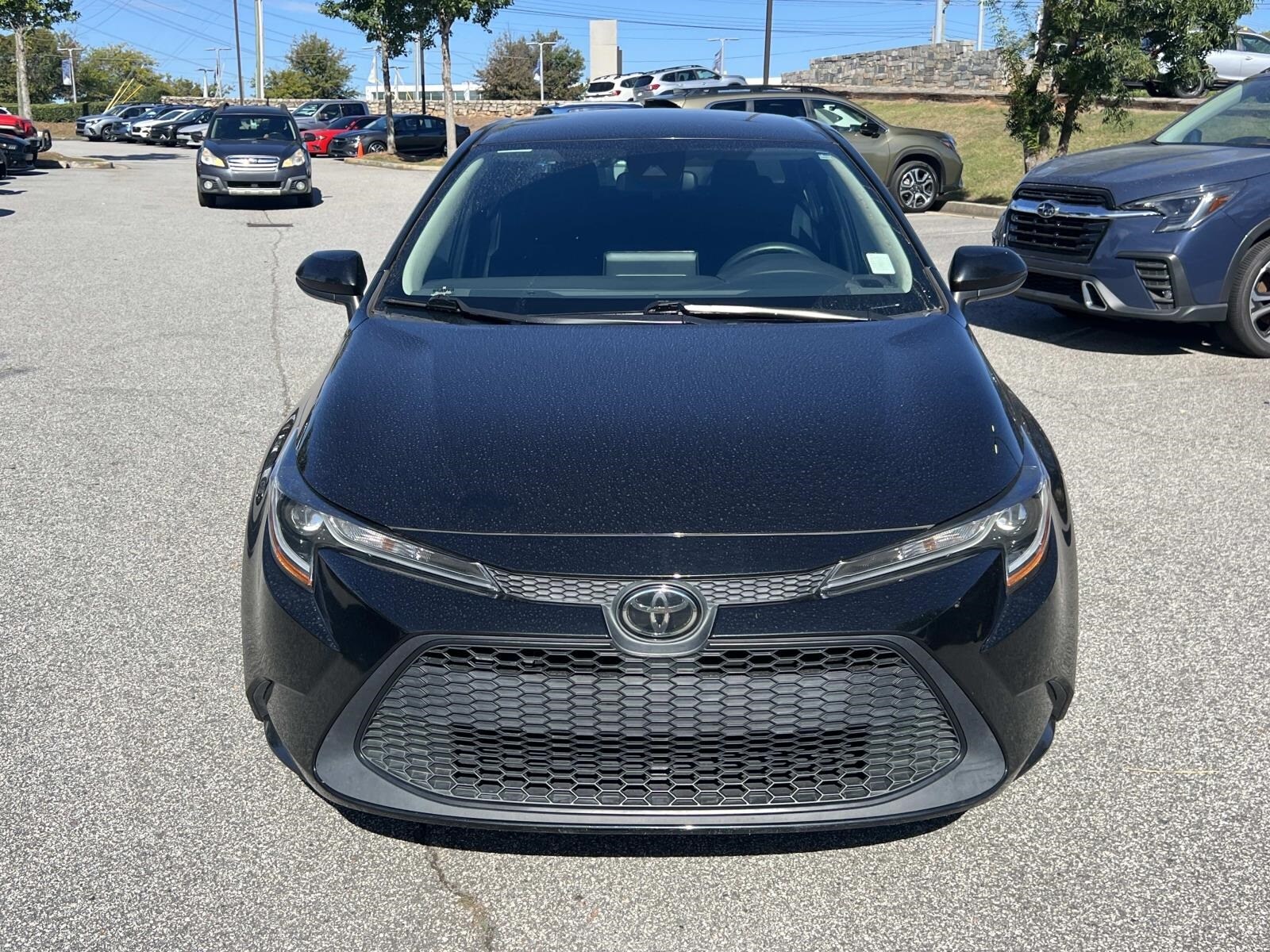 2022 Toyota Corolla LE photo 2