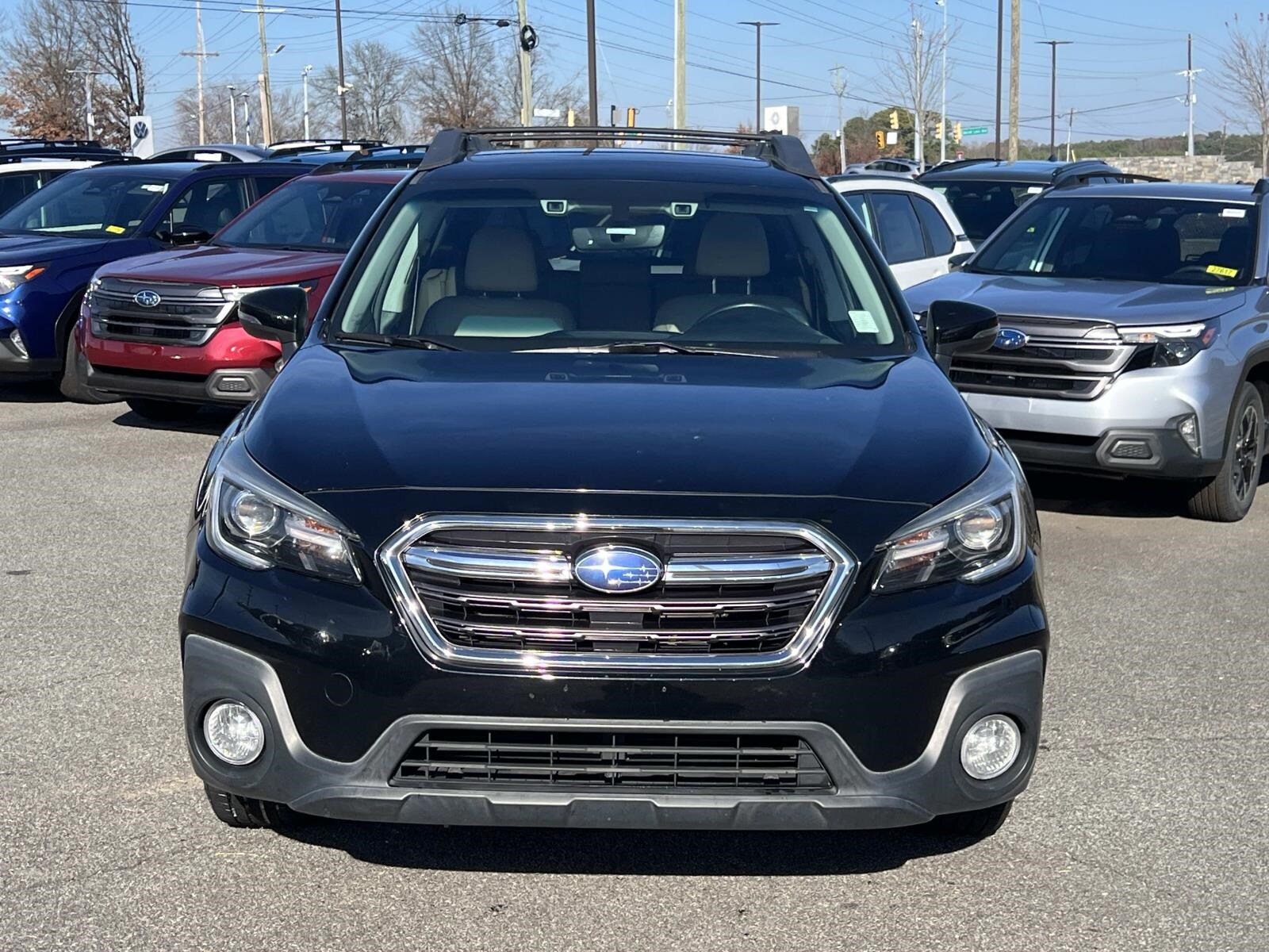 2018 Subaru Outback 2.5i Limited photo 2