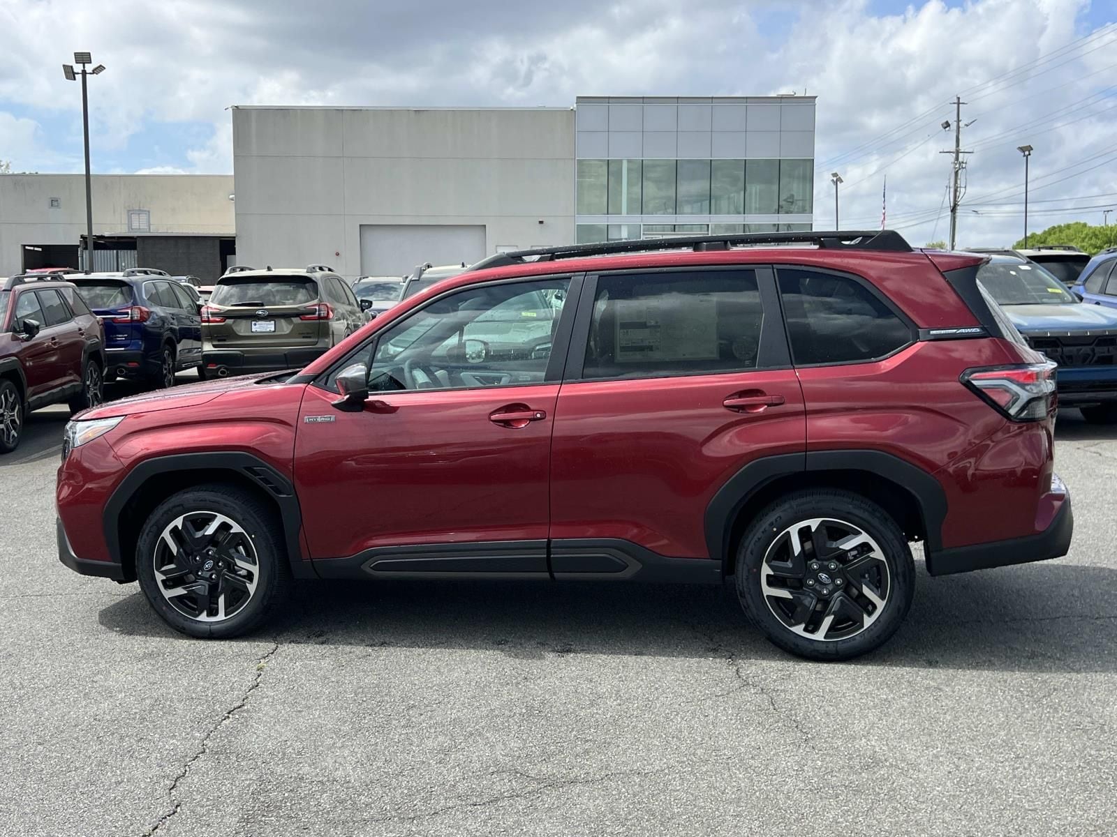 View vehicle photo 4