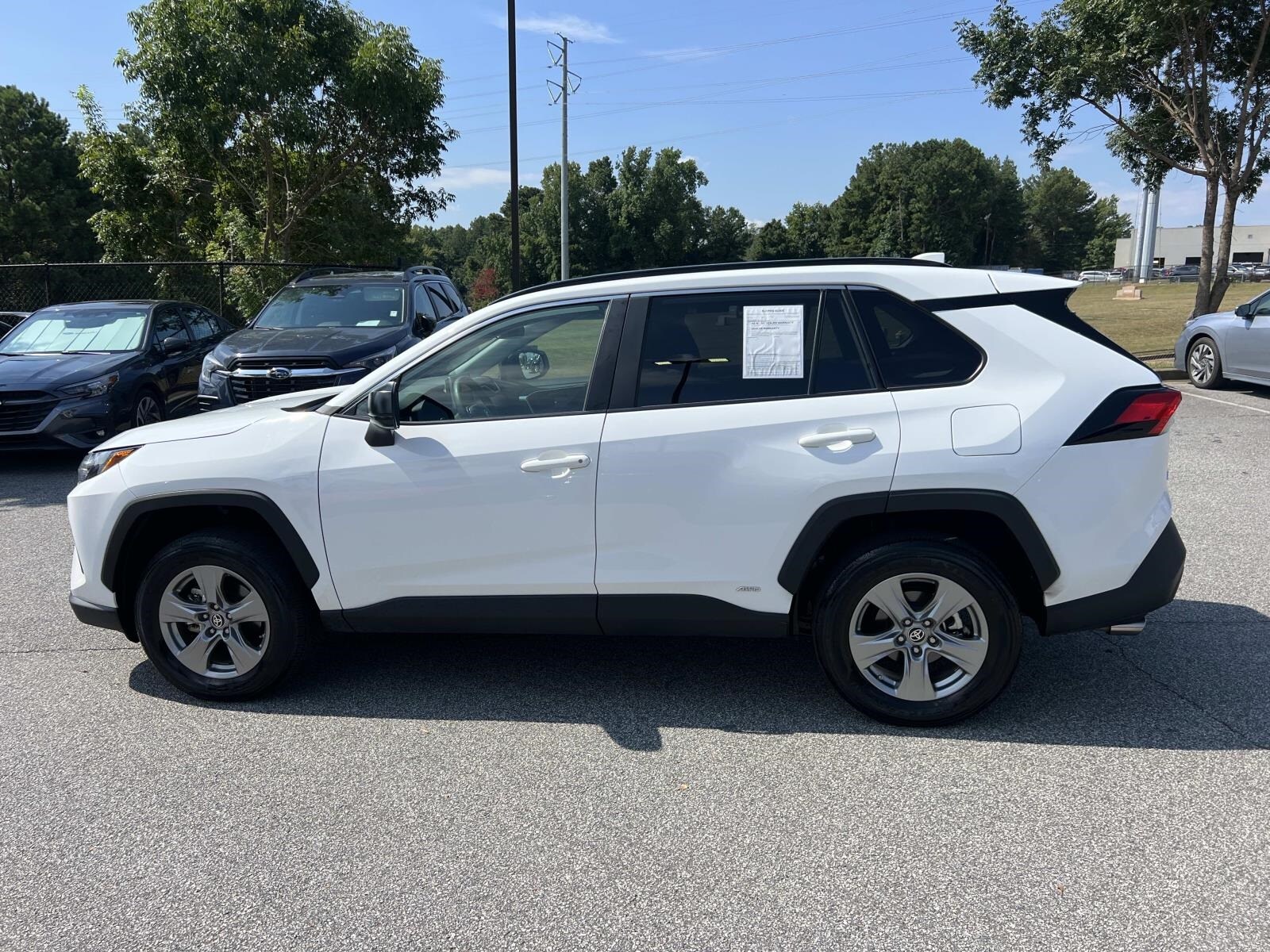 2024 Toyota RAV4 Hybrid LE photo 4
