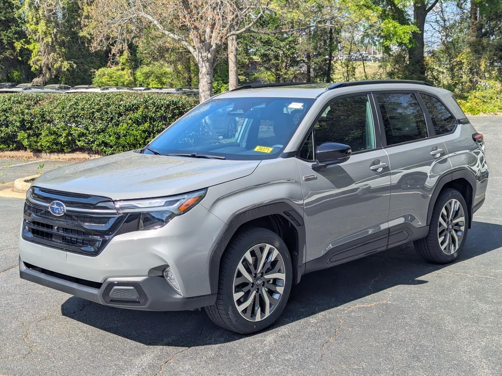 View vehicle photo 3