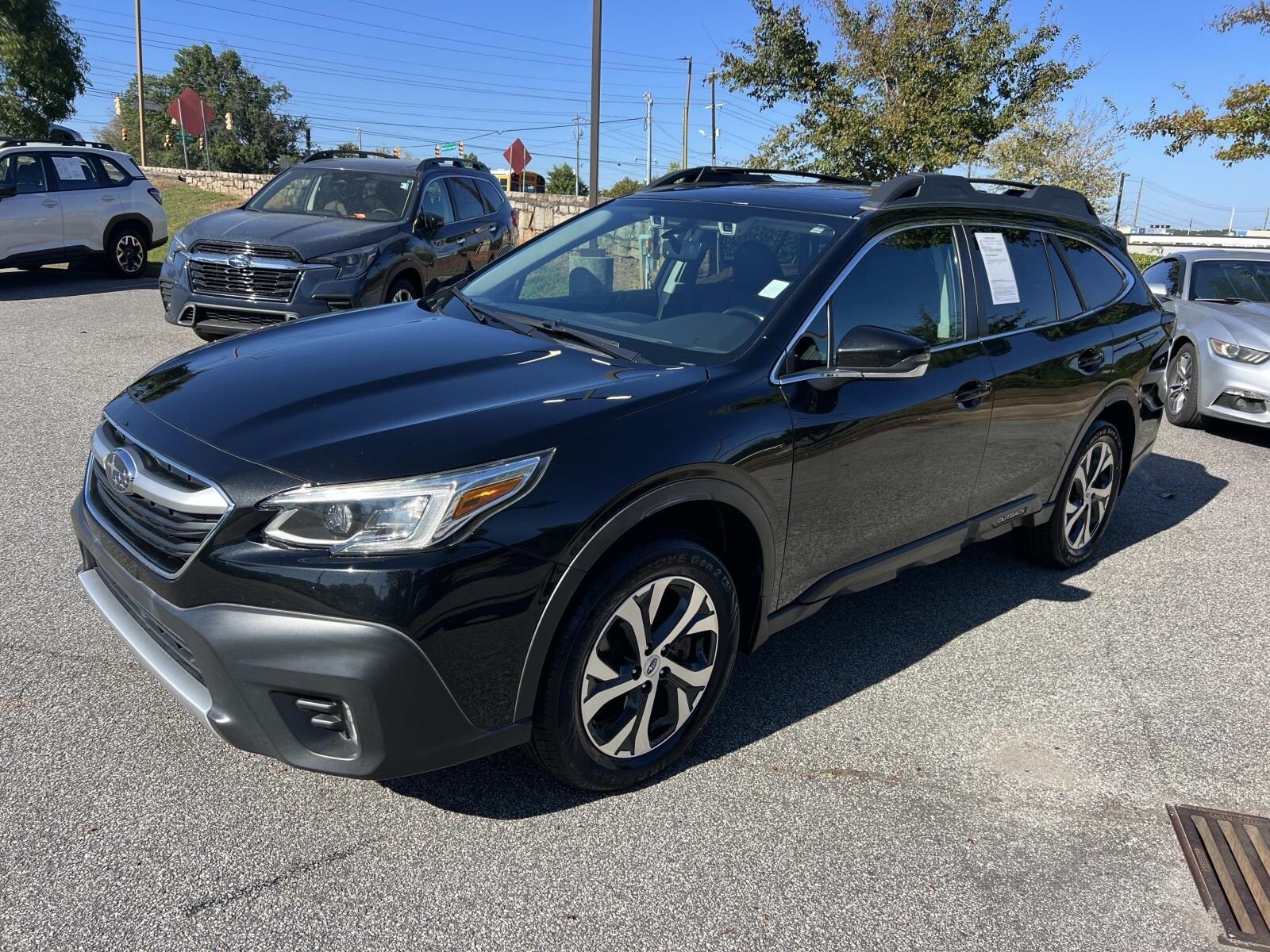 2020 Subaru Outback Limited photo 3