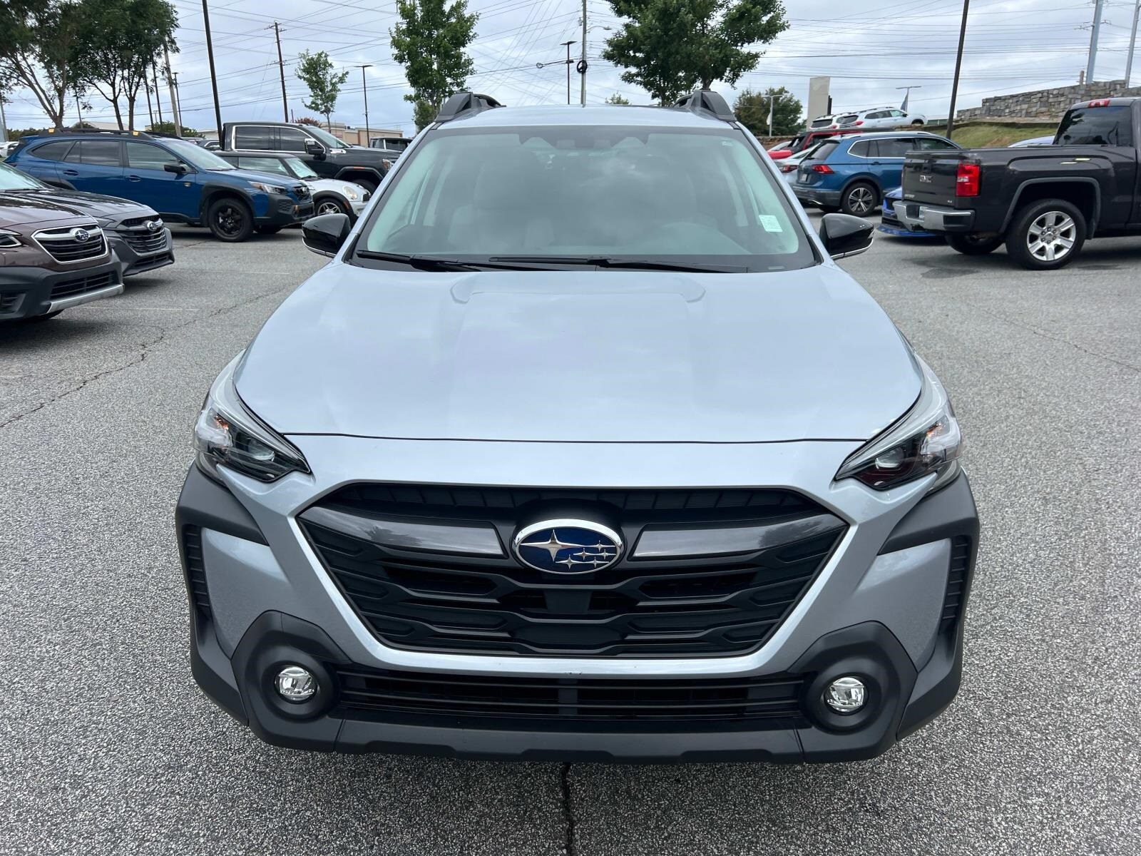 2025 Subaru Outback Premium photo 2