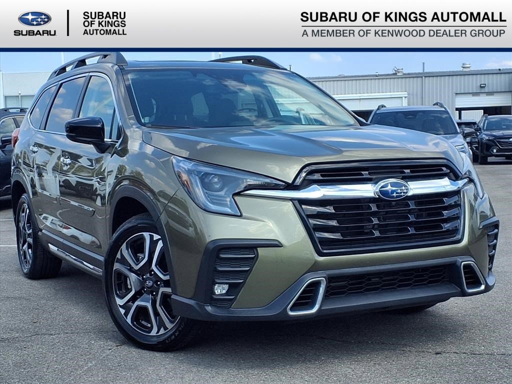 2024 Subaru Ascent Touring's photo