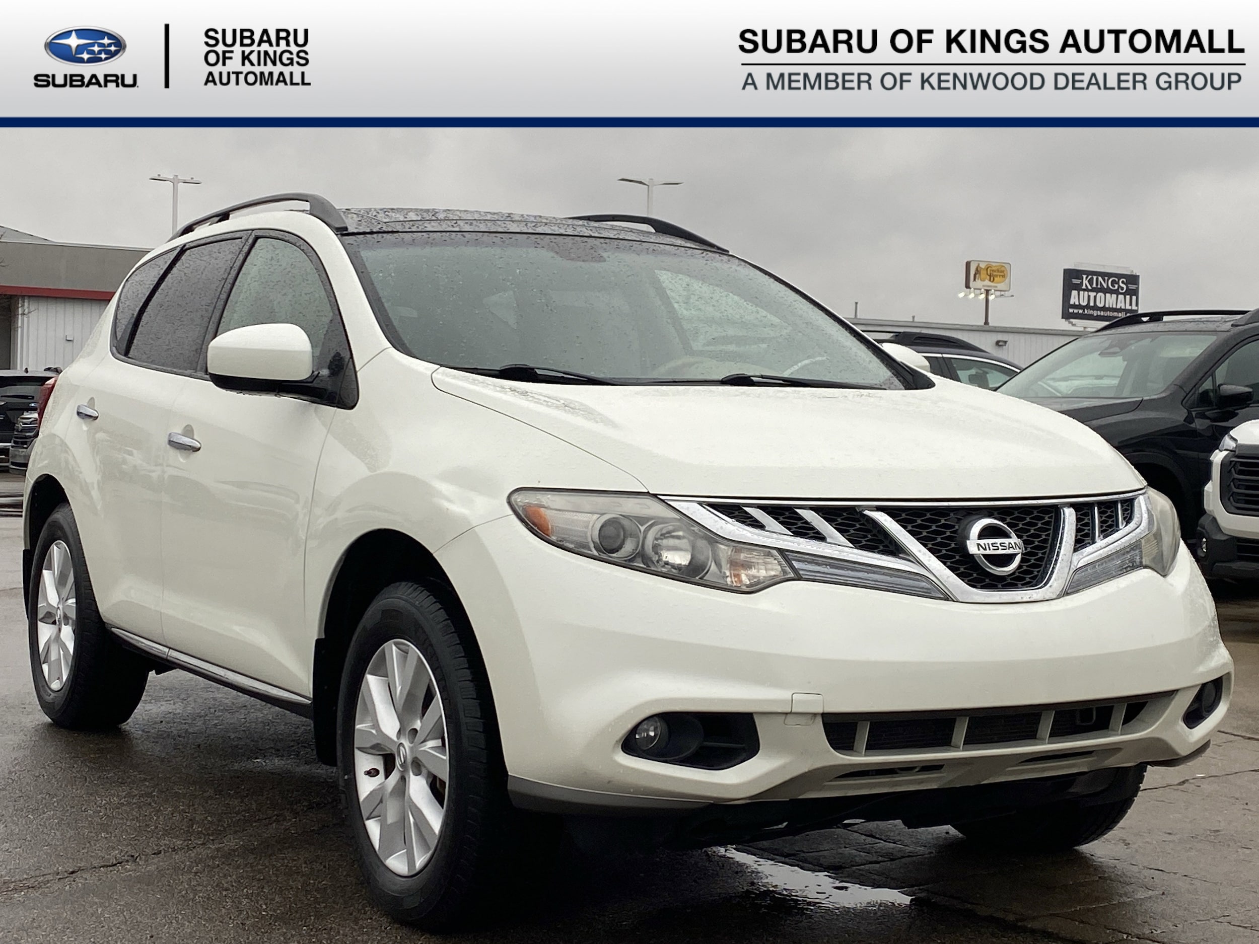 2011 Nissan Murano SL's photo