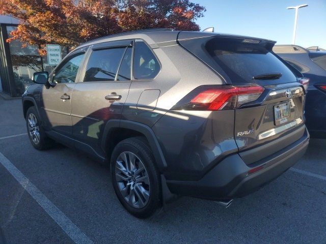 2022 Toyota RAV4 XLE Premium photo 2