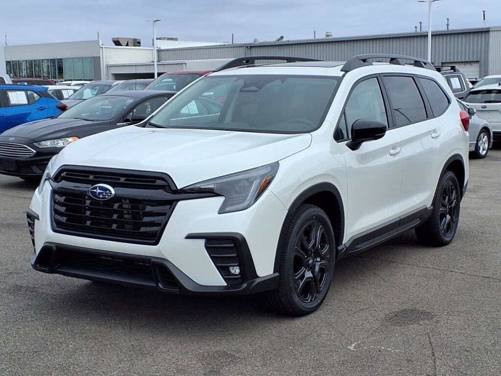 2025 Subaru Ascent Onyx Edition Touring photo 2