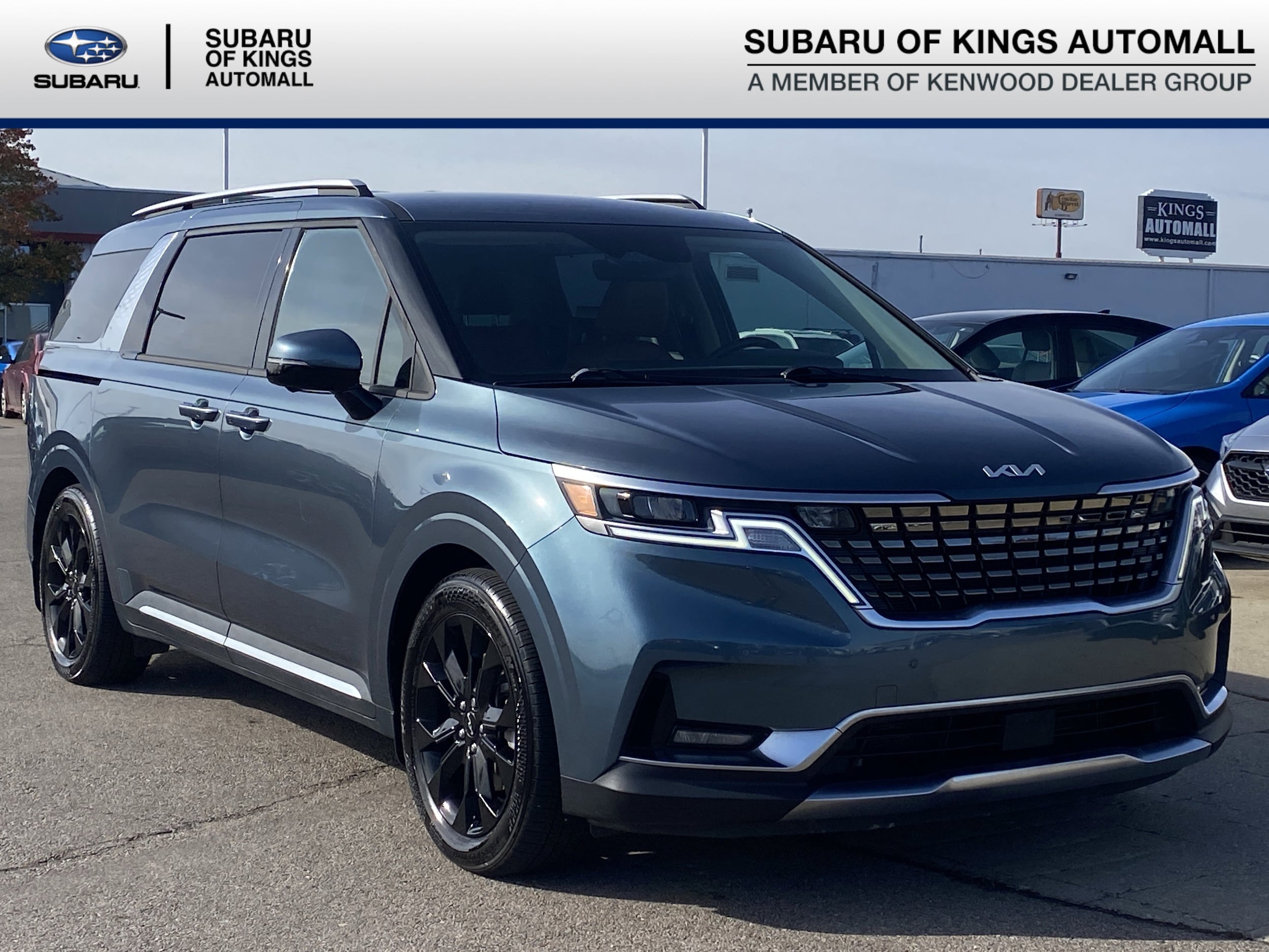 2022 Kia Carnival SX's photo