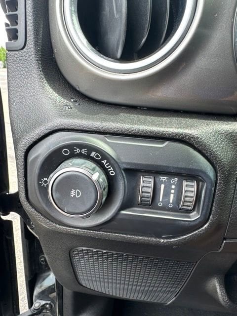 2019 Jeep Wrangler Unlimited Sahara - Photo 16