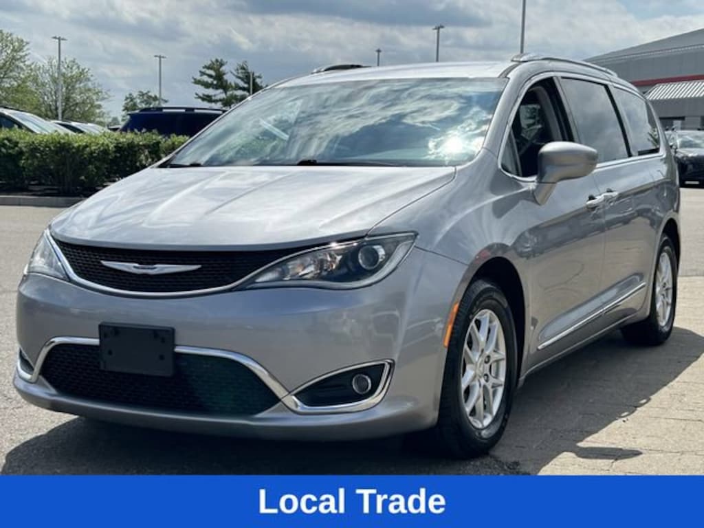 Used 2020 Chrysler Pacifica Touring L Van Passenger Van