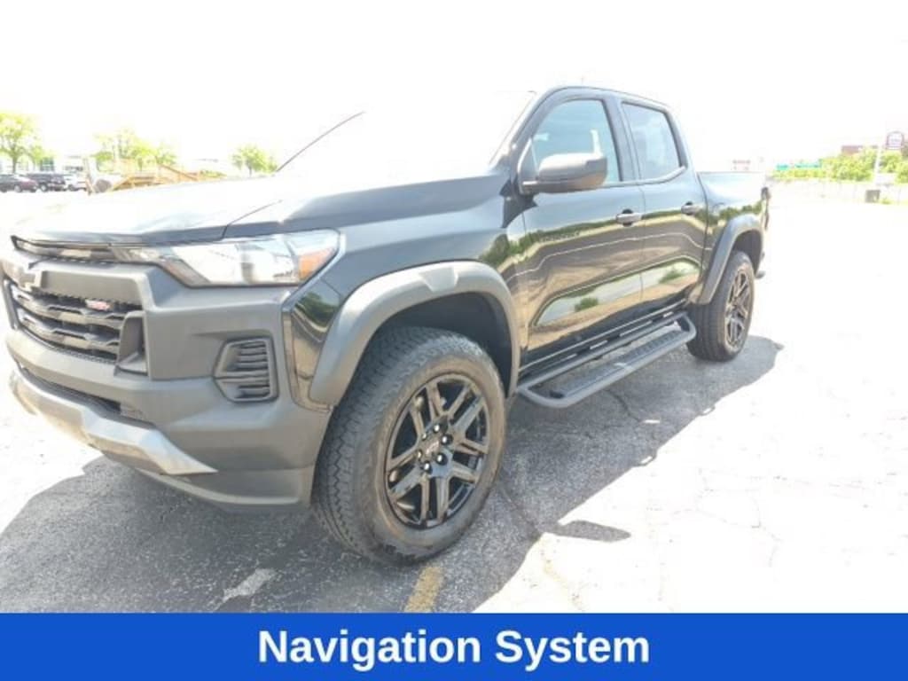 Used 2024 Chevrolet Colorado Trail Boss Truck Crew Cab