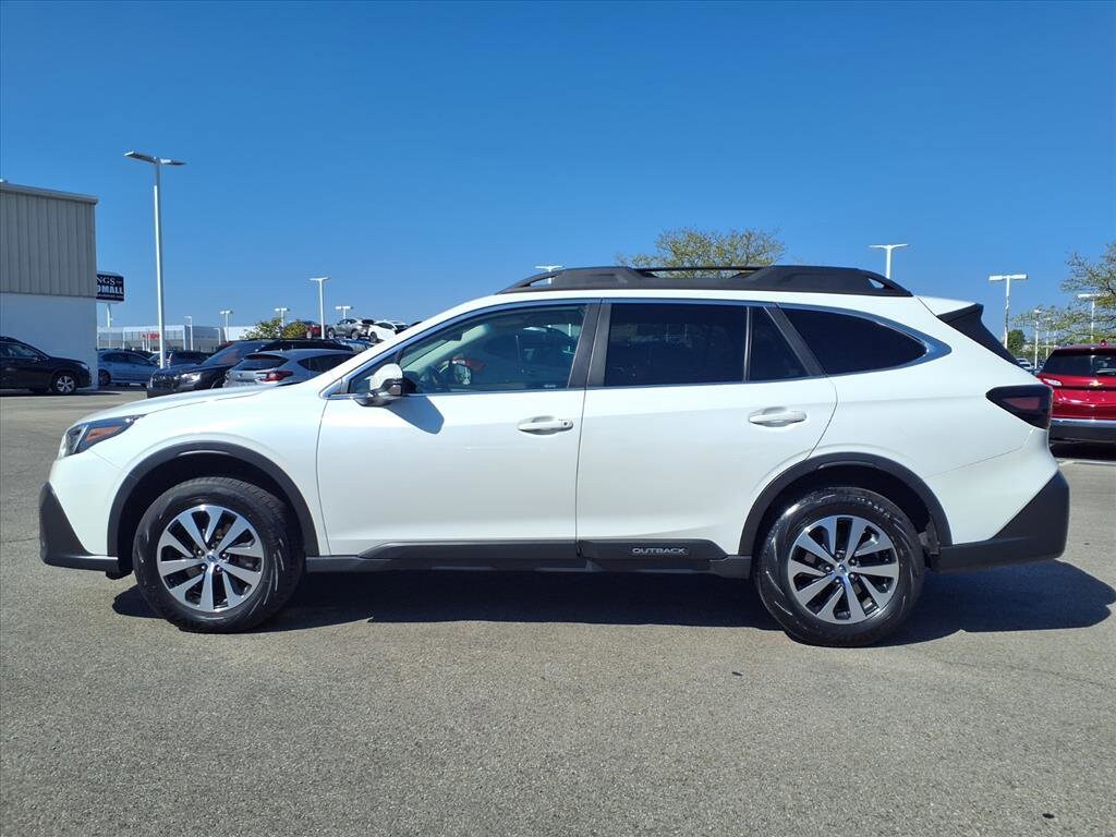 2022 Subaru Outback Premium photo 2