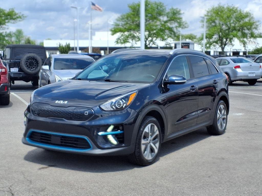 Used 2022 Kia Niro EX Premium with VIN KNDCE3LG2N5139162 for sale in Cincinnati, OH