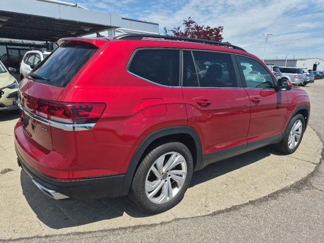 2023 Volkswagen Atlas SE w/Tech - Photo 6