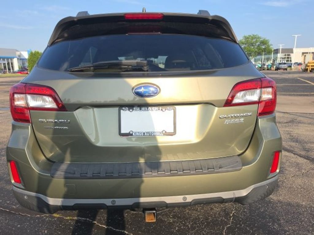 Used 2017 Subaru Outback 2.5i Limited with SUV