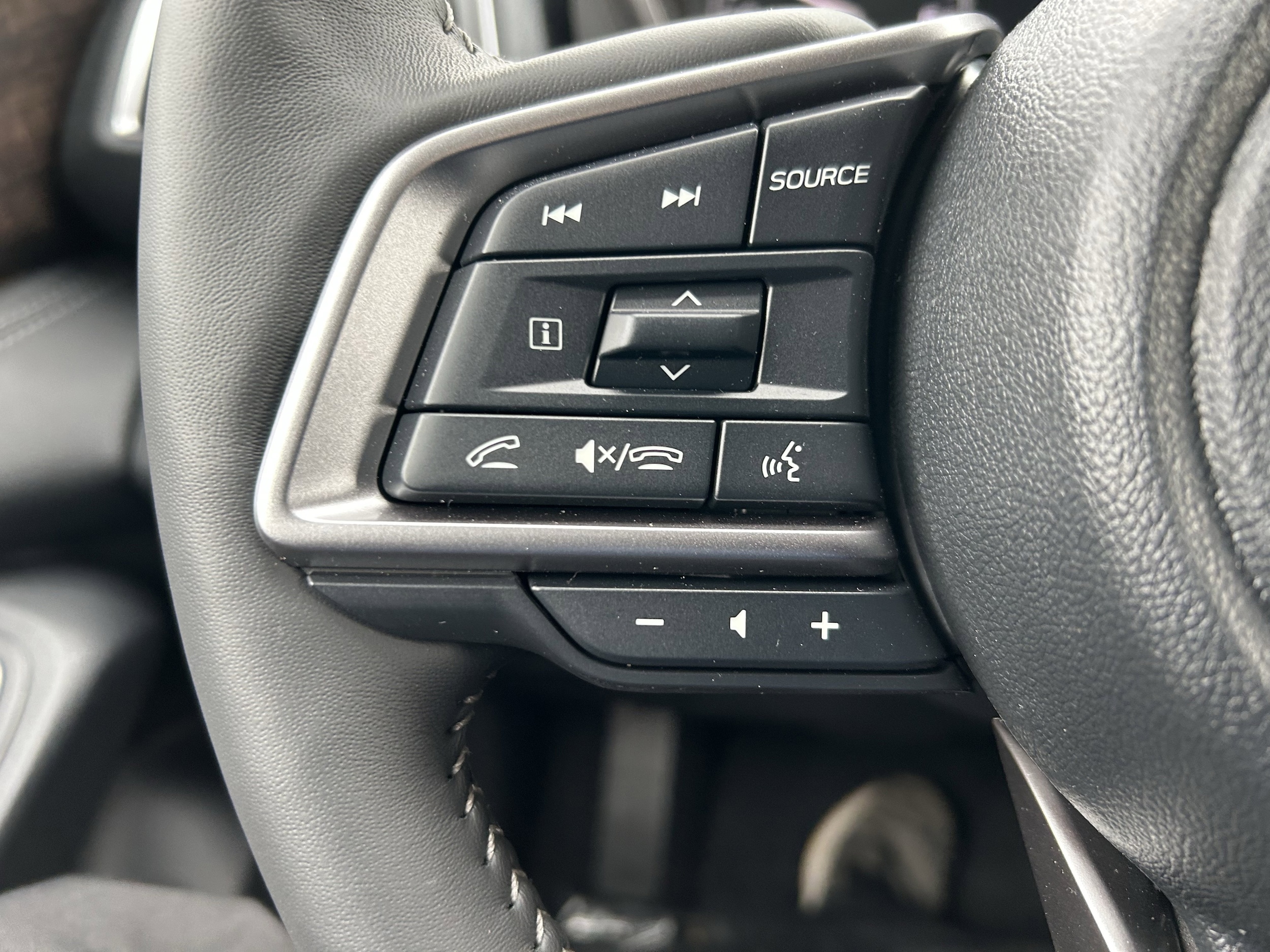 2026 Subaru Ascent Touring - Photo 18