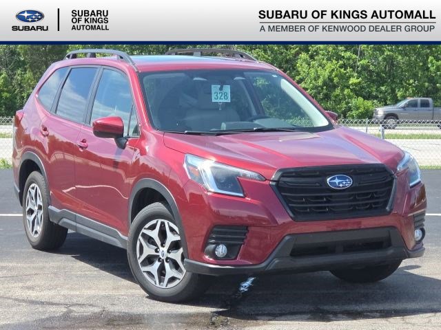 2023 Subaru Forester Premium's photo