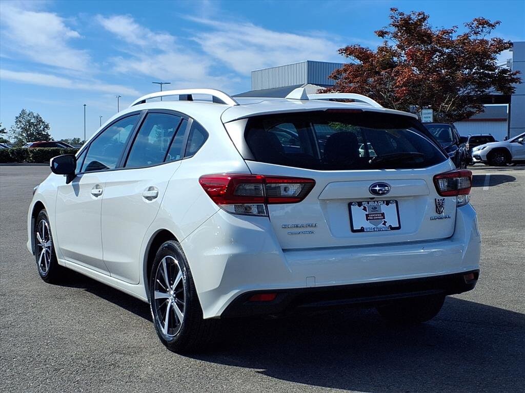 2023 Subaru Impreza Premium photo 4