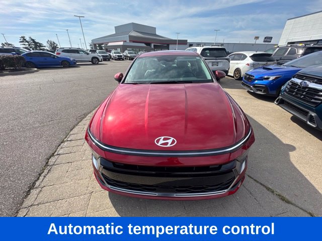 Used 2025 Hyundai Sonata Hybrid SEL Sedan