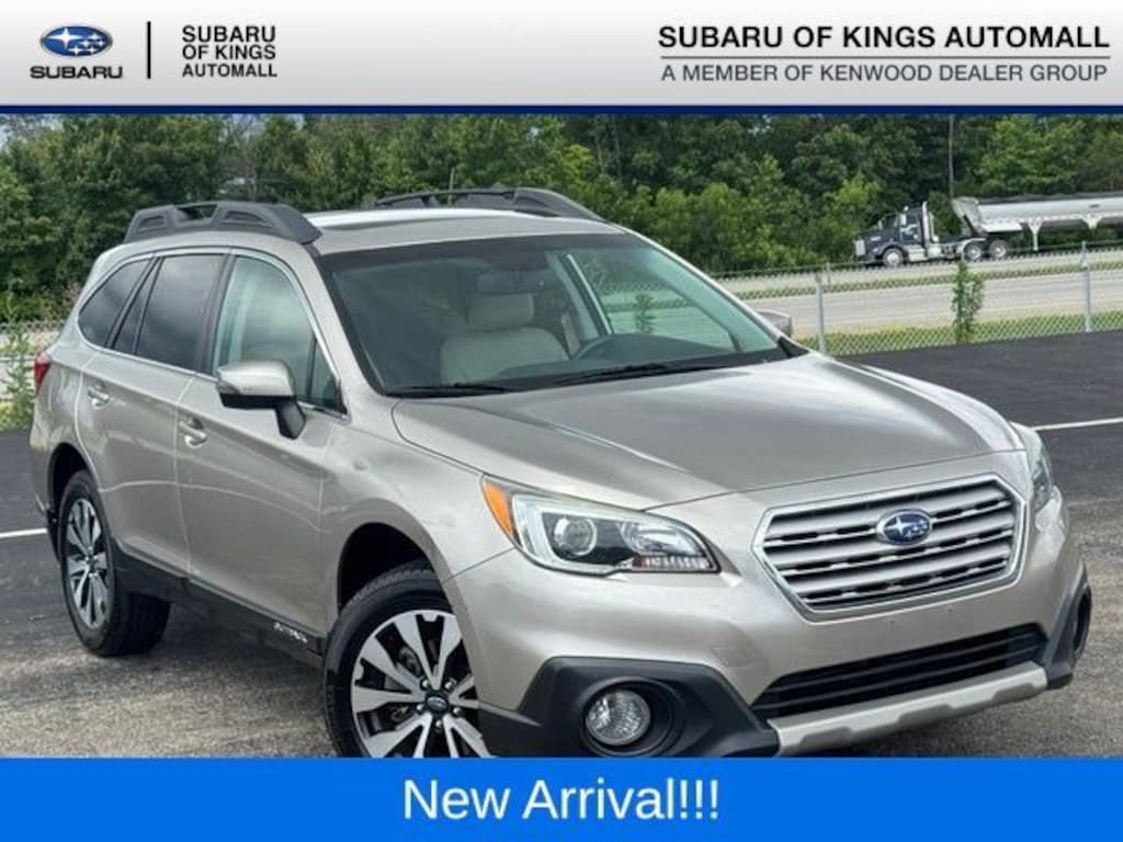 Used 2015 Subaru Outback 2.5i Limited w/Moonroof/KeylessAccess/Nav/EyeSight SUV