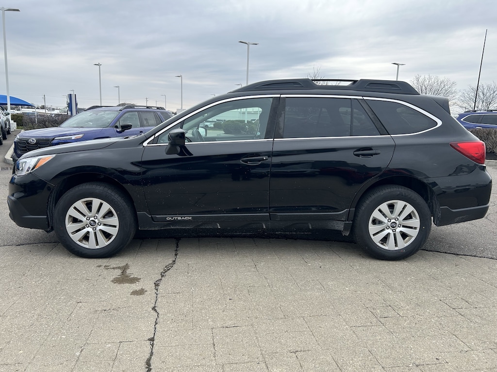 Used 2017 Subaru Outback 2.5i Premium with SUV
