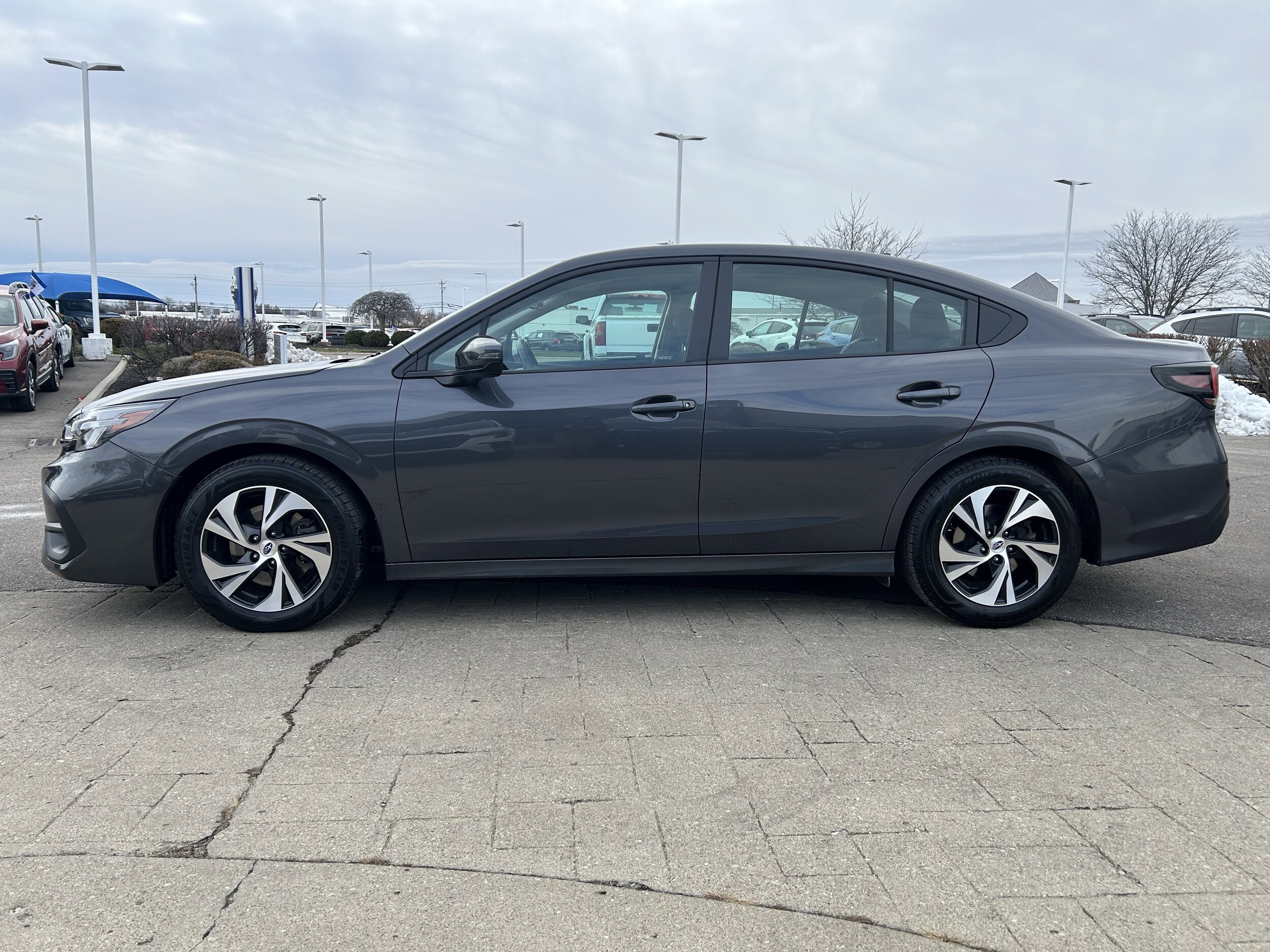 2023 Subaru Legacy Premium photo 4