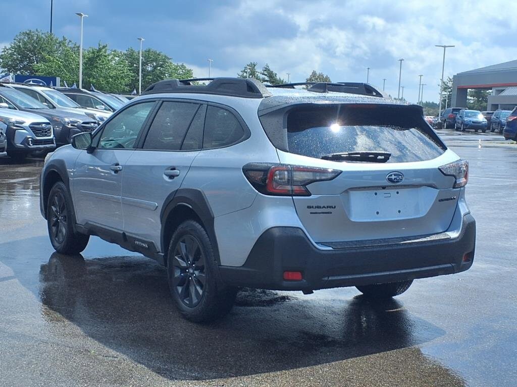 2025 Subaru Outback Onyx Edition photo 4