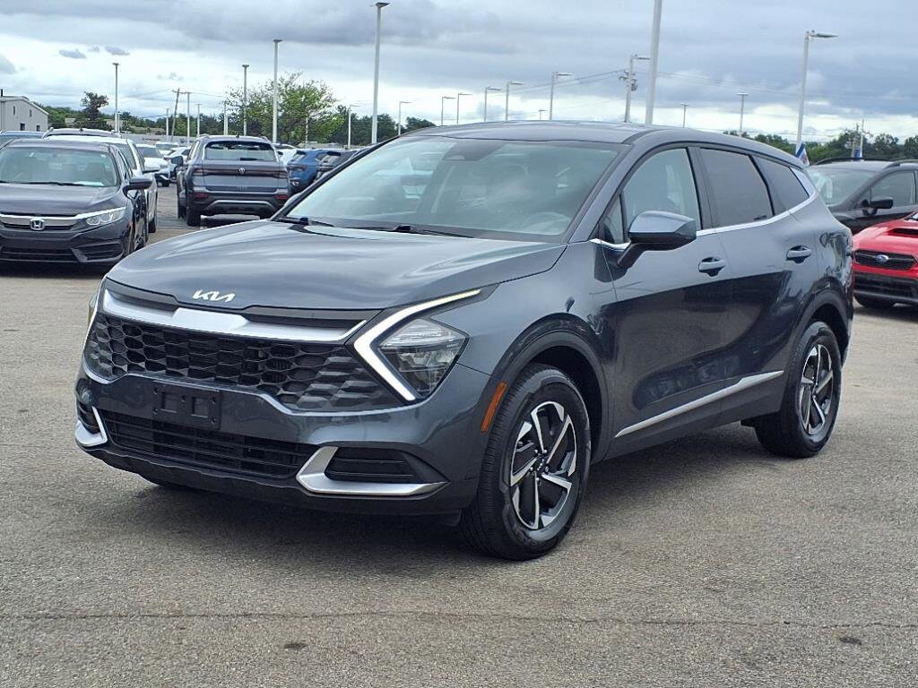 2023 Kia Sportage Hybrid LX photo 2