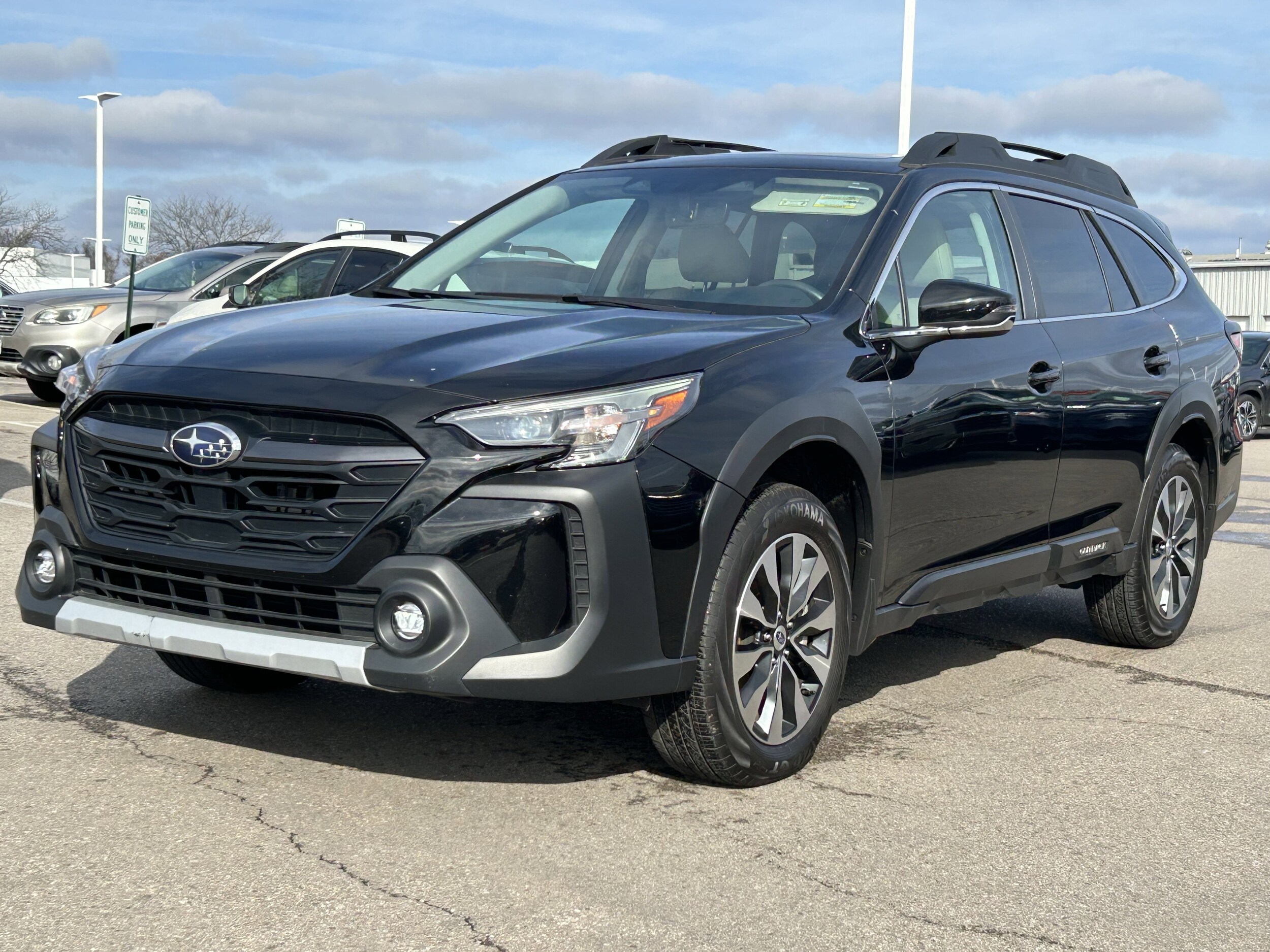 2024 Subaru Outback Limited photo 2