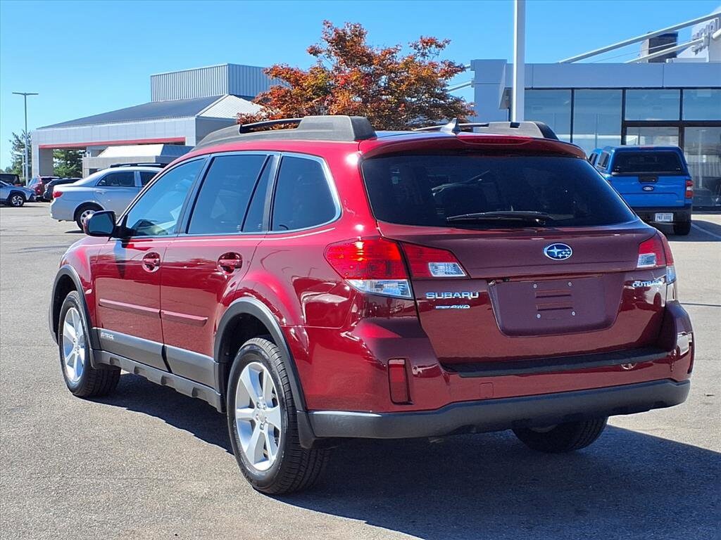 2014 Subaru Outback 2.5i Premium photo 4