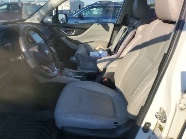 2020 Subaru Forester Premium photo 3