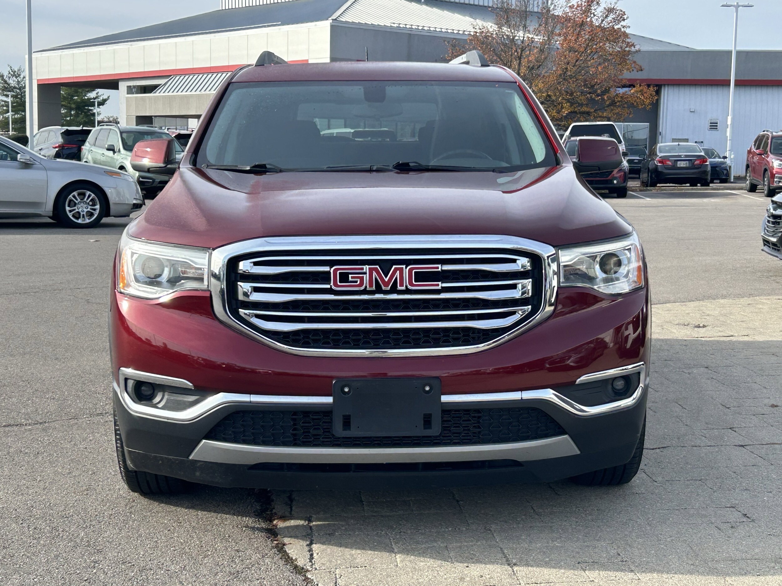 2017 Gmc Acadia SLE photo 2